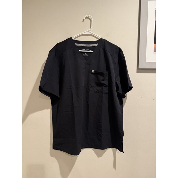 Fabletics Shirt Mens XL Black V Neck Performance Scrub Top Pocket Lightweight - Picture 1 of 6
